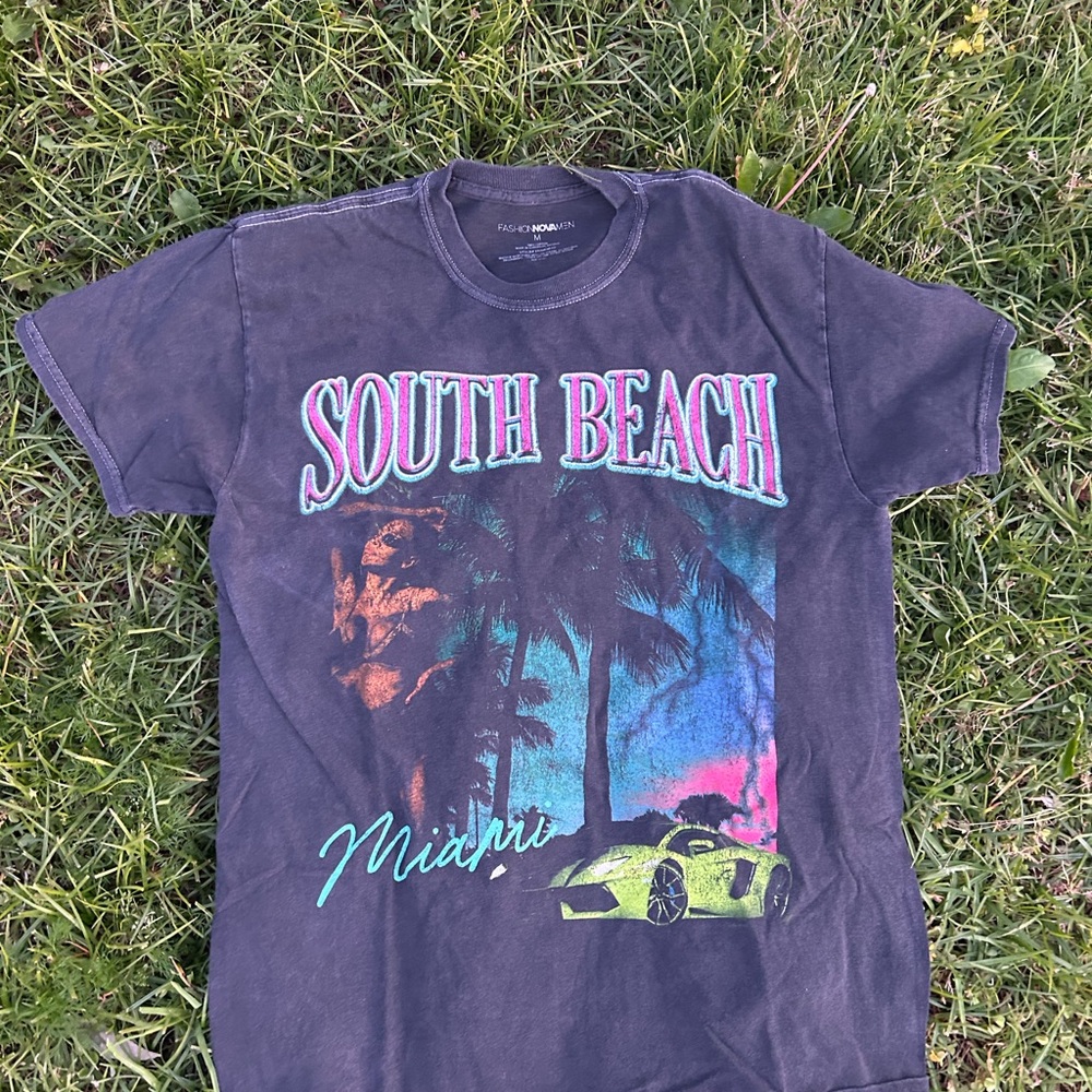 vintage fashion nova graphic tee size medium